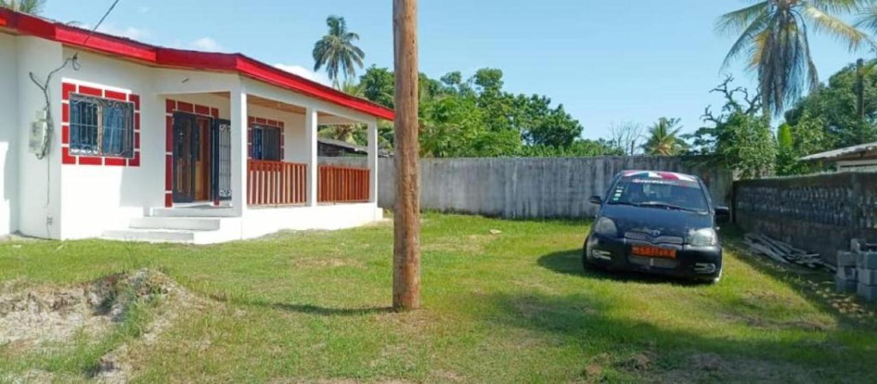La Maison Du Voyageur Kribi Exterior foto